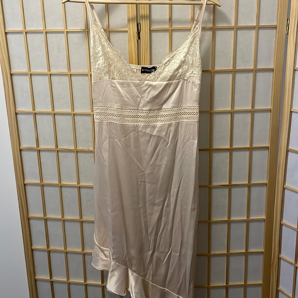 Pretty little things - Champagne Dress